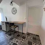 Cosy, En Centre, Proche Gare, Vue Degagee ヴァランス